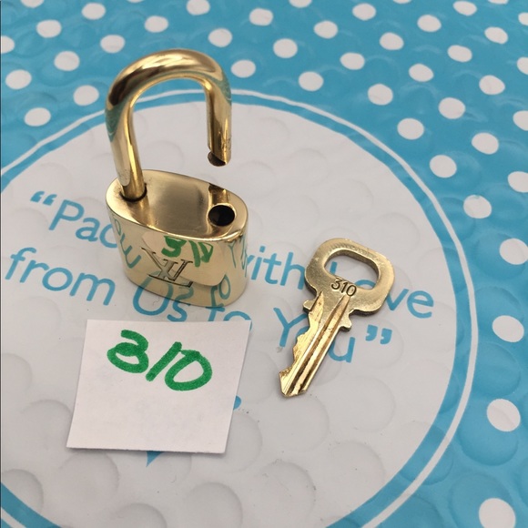 Louis Vuitton Lock and key set 310 - Picture 3 of 4